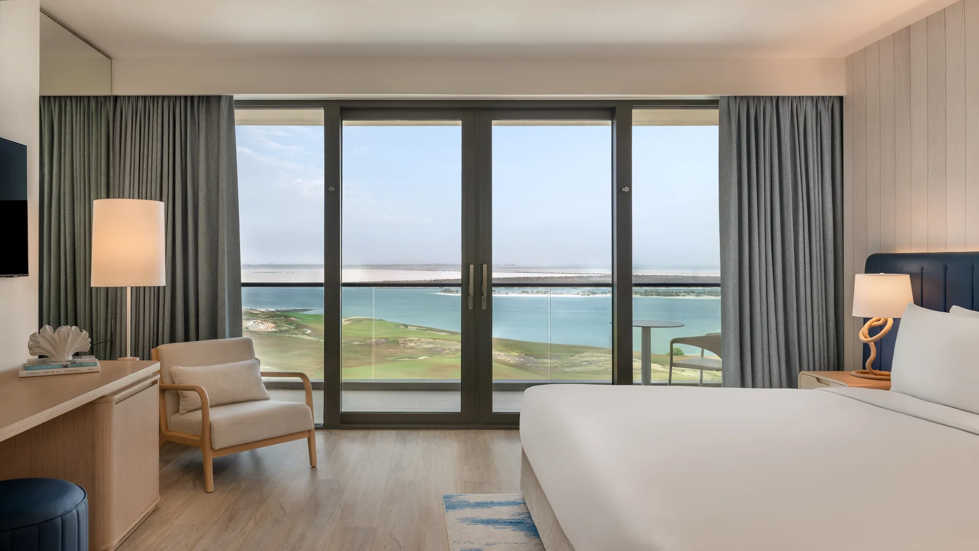 2 bedroom suite sea view with balcony